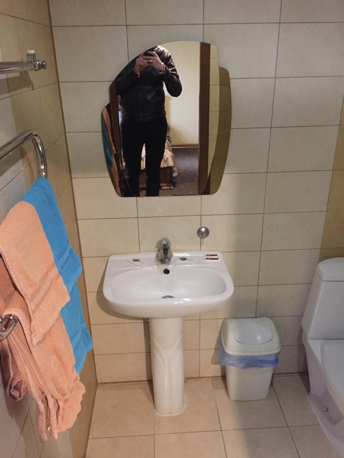 Podilskii Dvir Yakushintsy Zewnętrze zdjęcie