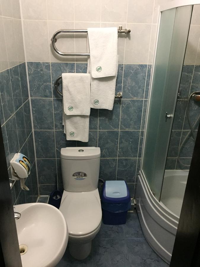 Podilskii Dvir Yakushintsy Zewnętrze zdjęcie